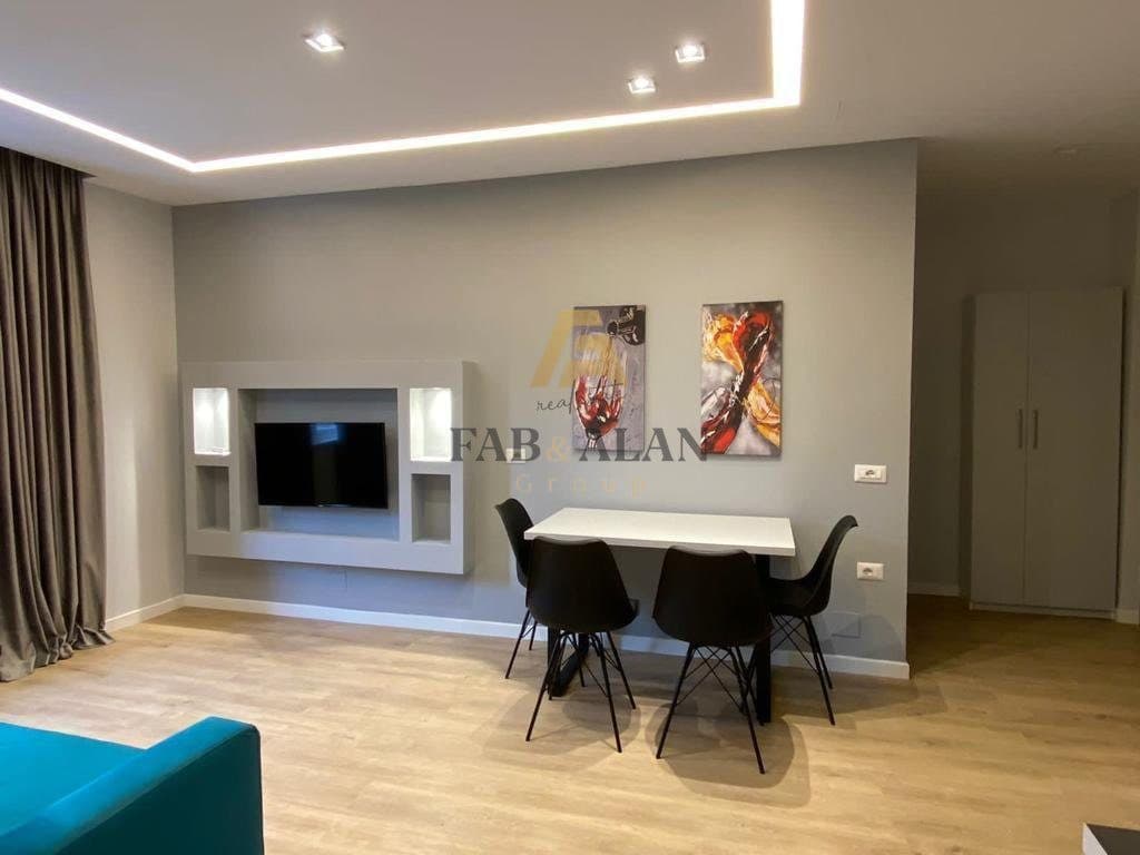 TEK 21 DHJETORI APARTAMENT 2+1 PER QERA! 3