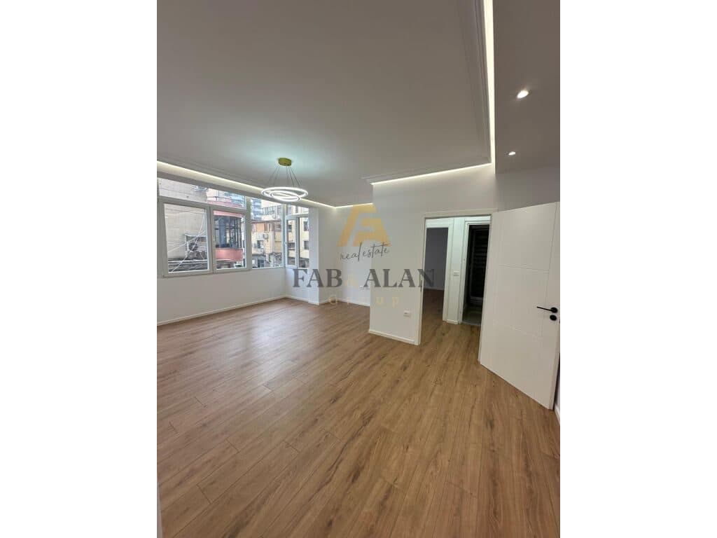 APARTAMENT 2+1+2 PER SHITJE TE LION PARK!