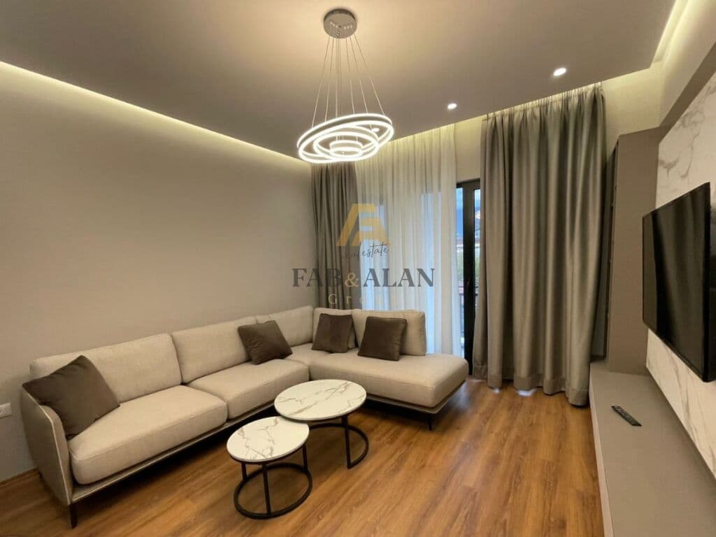 TEK KOMPLEKSI ARLIS FARMACIA 10, SUPER APARTAMENT 2+1 PER QERA! 2