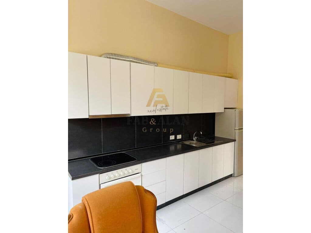 APARTAMENT 1+1 PER QERA TEK LIQENI I THATE.