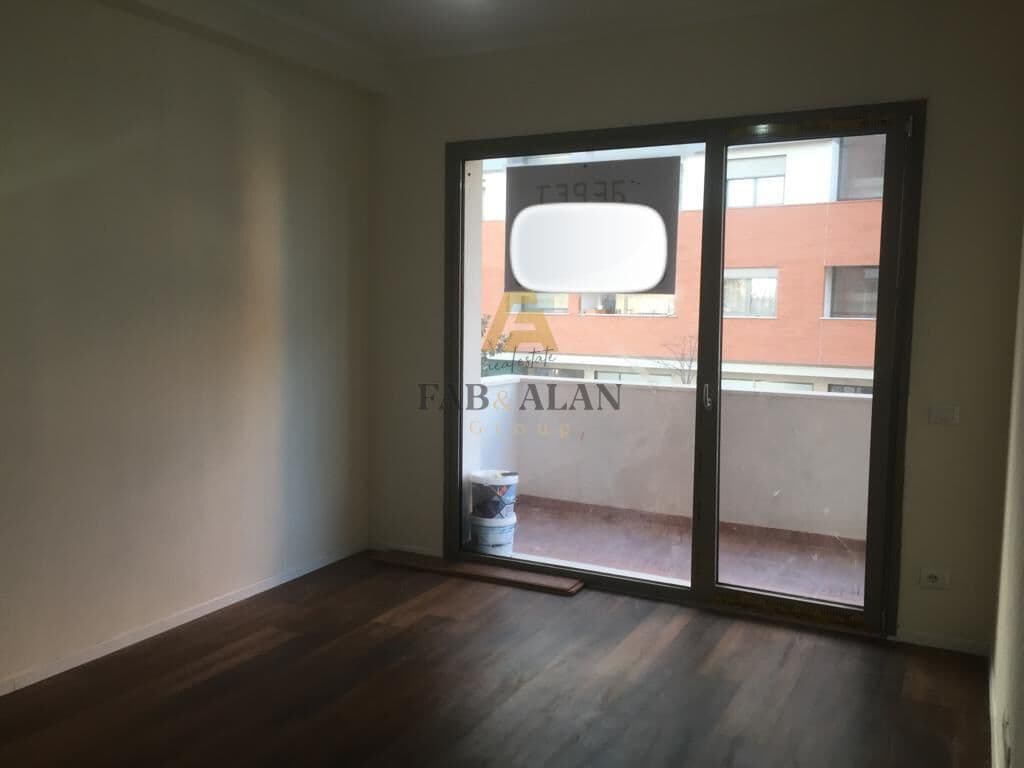 TEK KOMPLEKSI ORION APARTAMENT 2+1+2 PER QERA!