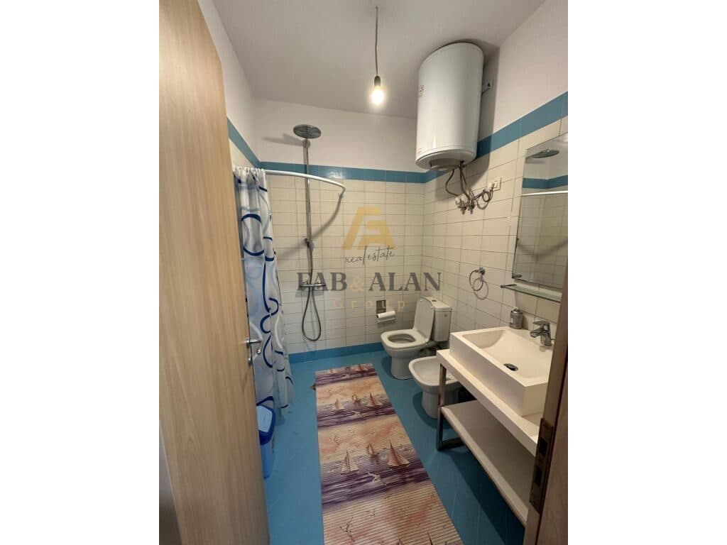 TEK 21 DHJETORI APARTAMENT 2+1 PER QIRA ! 4