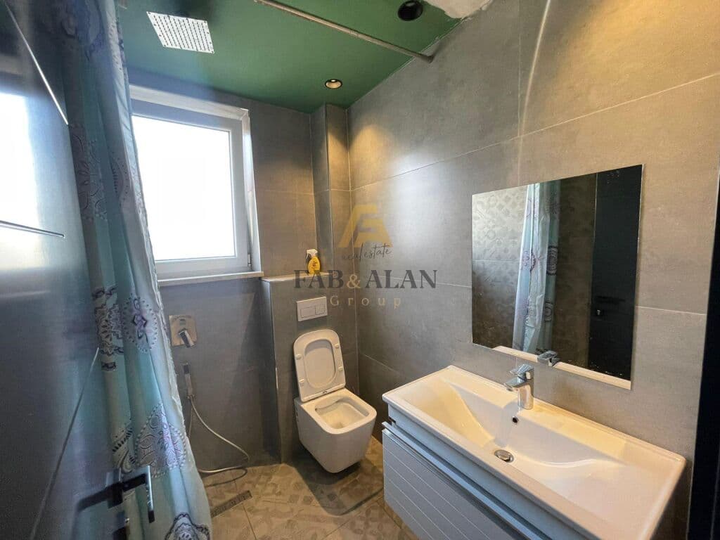 APARTAMENT 1+1 PER QERA TEK RRUGA E DIBRES! 3