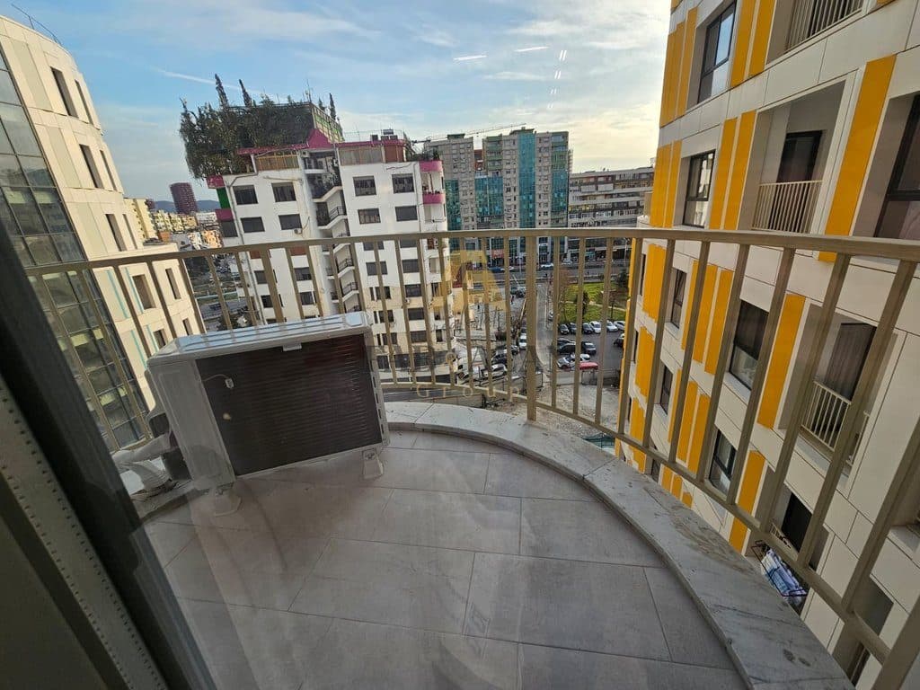 🏡 JEPET ME QIRA APARTAMENT 2+1 – ZOGU I ZI! 4