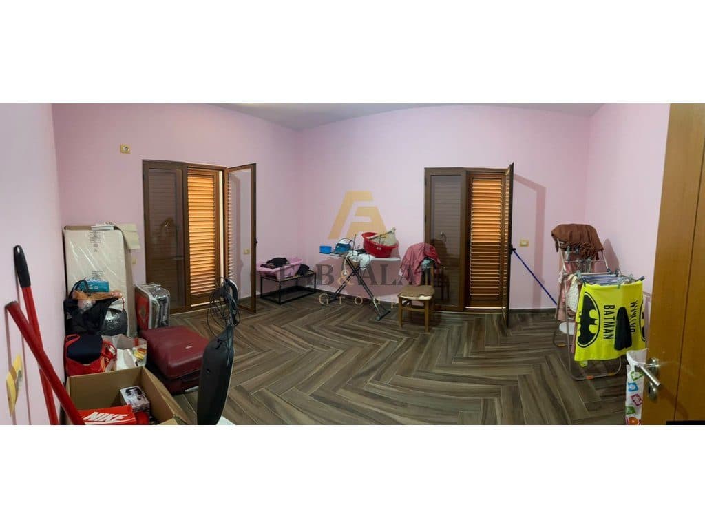 🏡 JEPET ME QIRA APARTAMENT 2+1 – PRANË 5 MAJIT 4