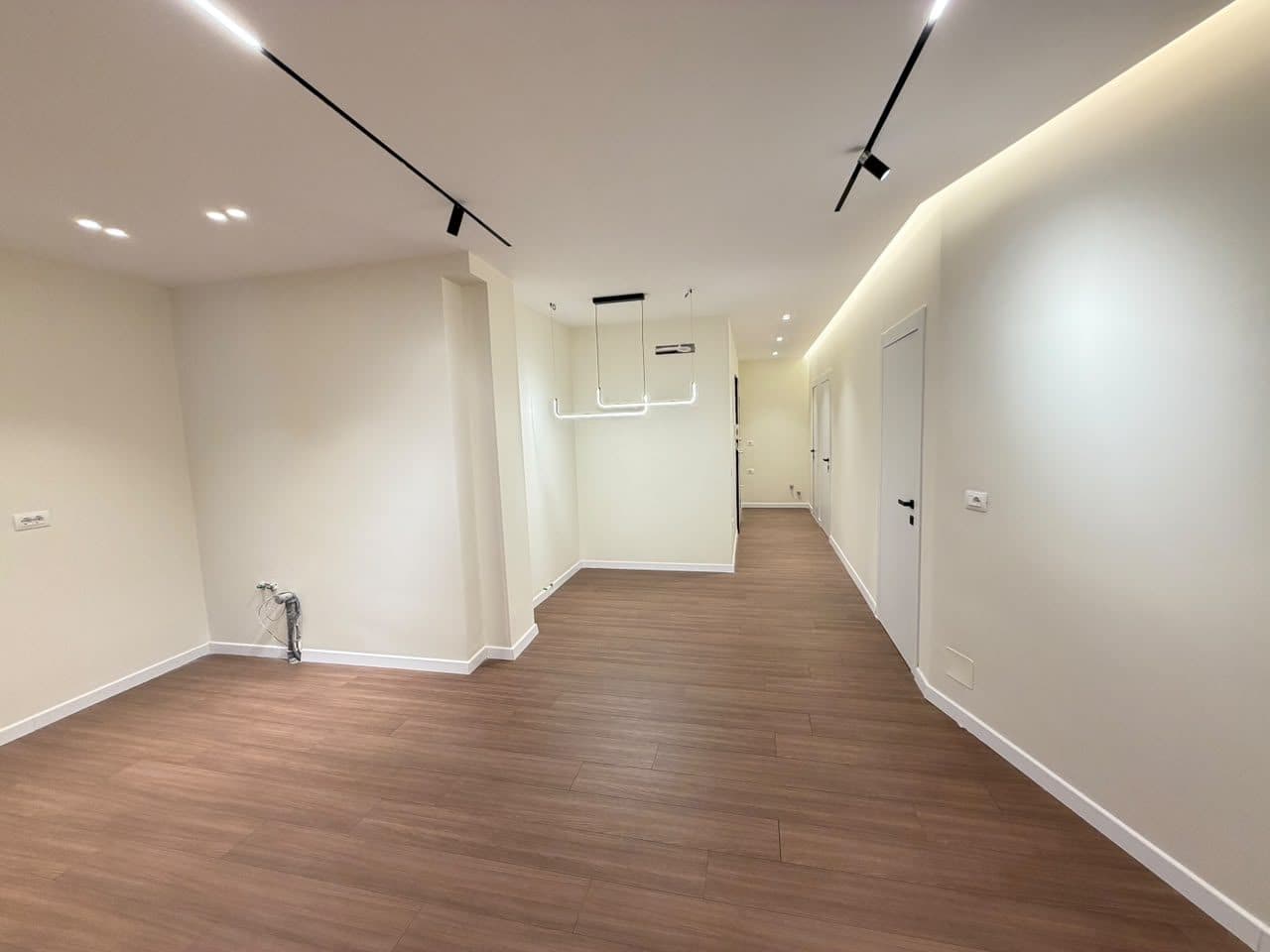 🏡 SHITET APARTAMENT 2+1 – BRRYL 3