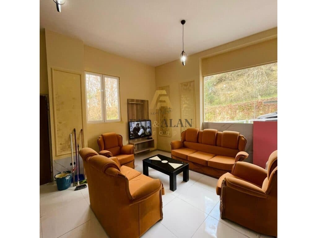 APARTAMENT 1+1 PER QERA TEK LIQENI I THATE. 3
