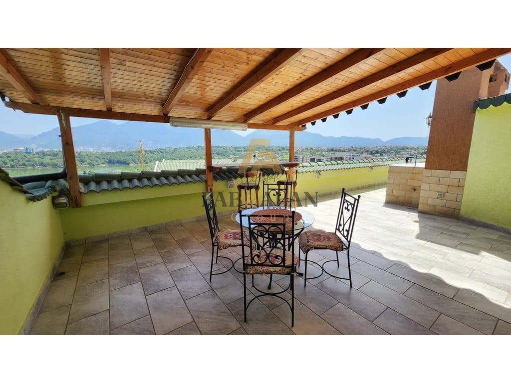 TEK LIQENI I THATE PENTHOUSE PER QERA! 3