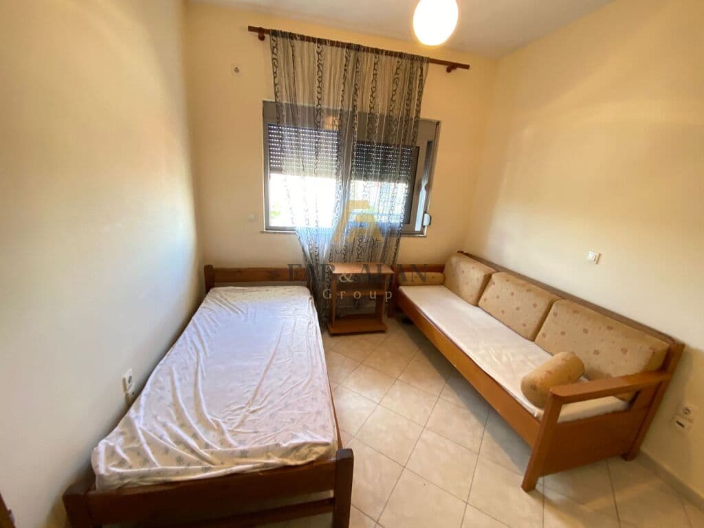 NE ASTIR PRANE VILA L APARTAMENT 2+1 PER QERA! 4