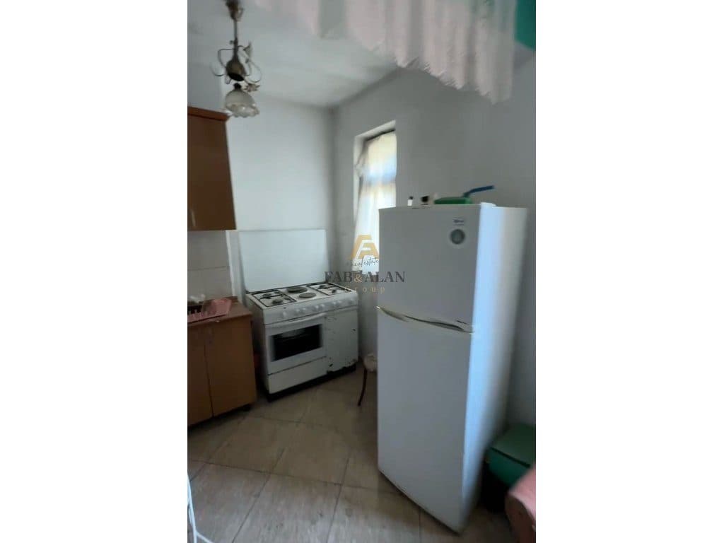 APARTAMENT 2+1 PER SHITJE TEK KOMISARIATI NR. 4, RRUGA E DIBRES! 3