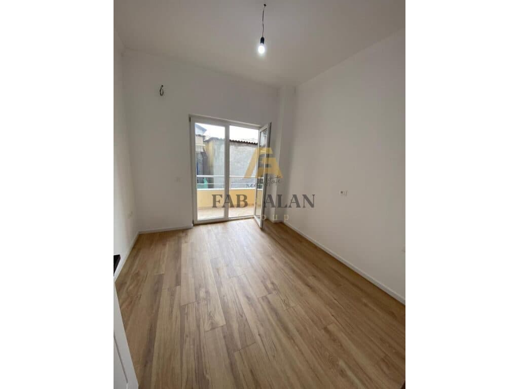APARTAMENT 2+1 PER SHITJE NE XHAMLLIK! 4