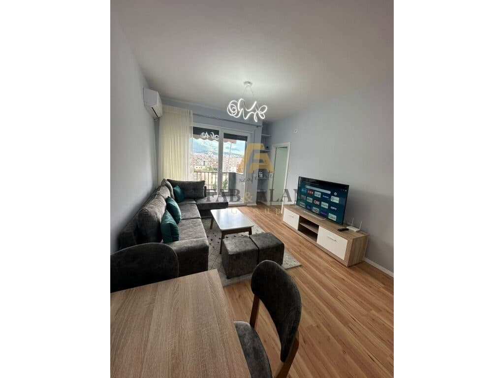 TE 5 MAJI APARTAMENT 2+1 PER QERA!