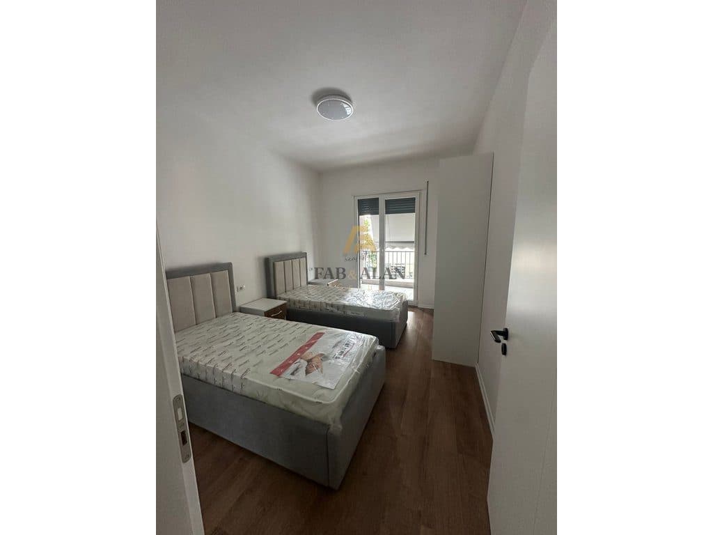 NE KAMEZ APARTAMENT 3+1+2 PER QERA!