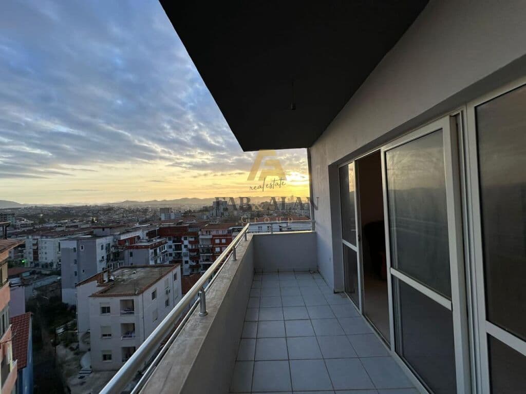 APARTAMENT 3+1+2 PER SHITJE NE FRESK MBRAPA FIZIKES BERTHAMORE!