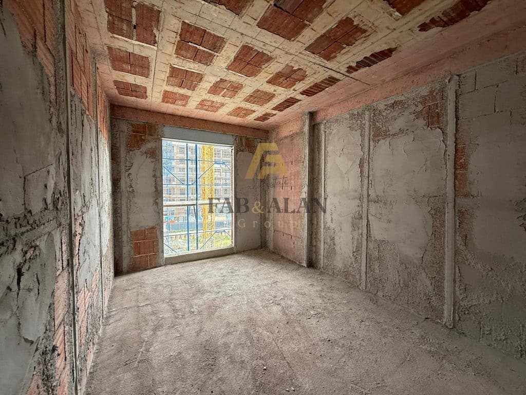 OKAZION!!!NE PASKUQAN TK RESIDENCA RING SIDE APARTAMENT 3+1+2 PER SHITJE !