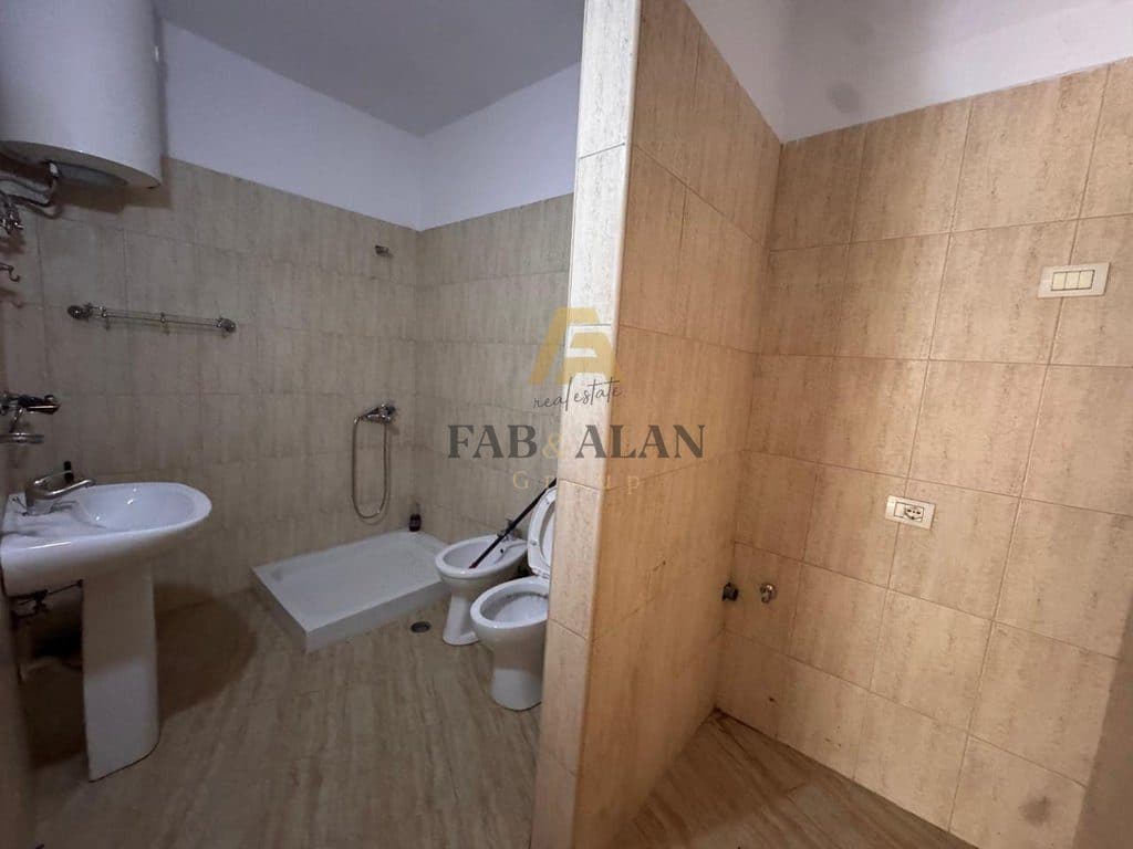 Apartament 2+1+2 Me Qira në Kodra e Diellit, Tiranë - 450€ | Kat i 2-të 2