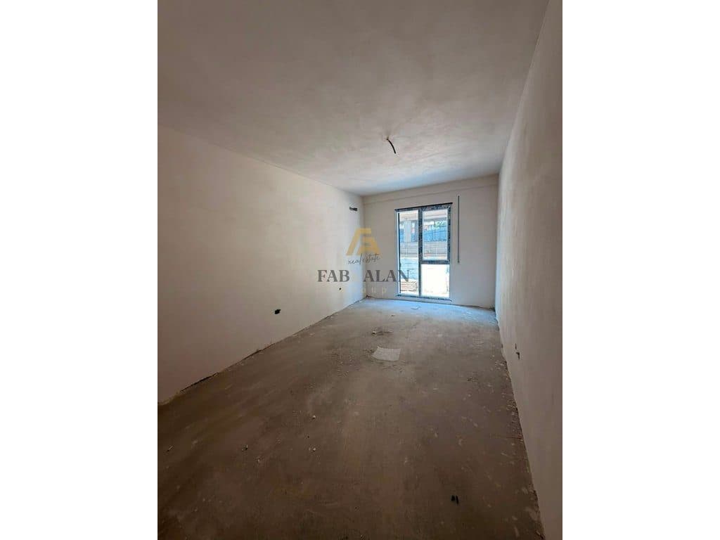 🏠 SHITET APARTAMENT 2+1+2 – PASKUQAN 2