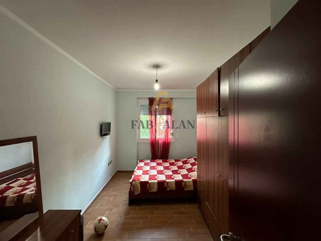 SHITET APARTAMENT 2+1 NE LUNGOMARE VLORE! 2