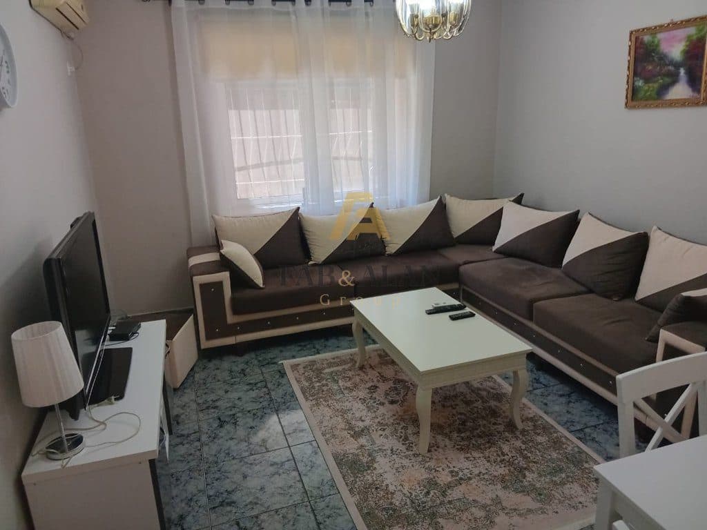 NE PAZAR TE RI APARTAMENT 2+1 PER QERA !