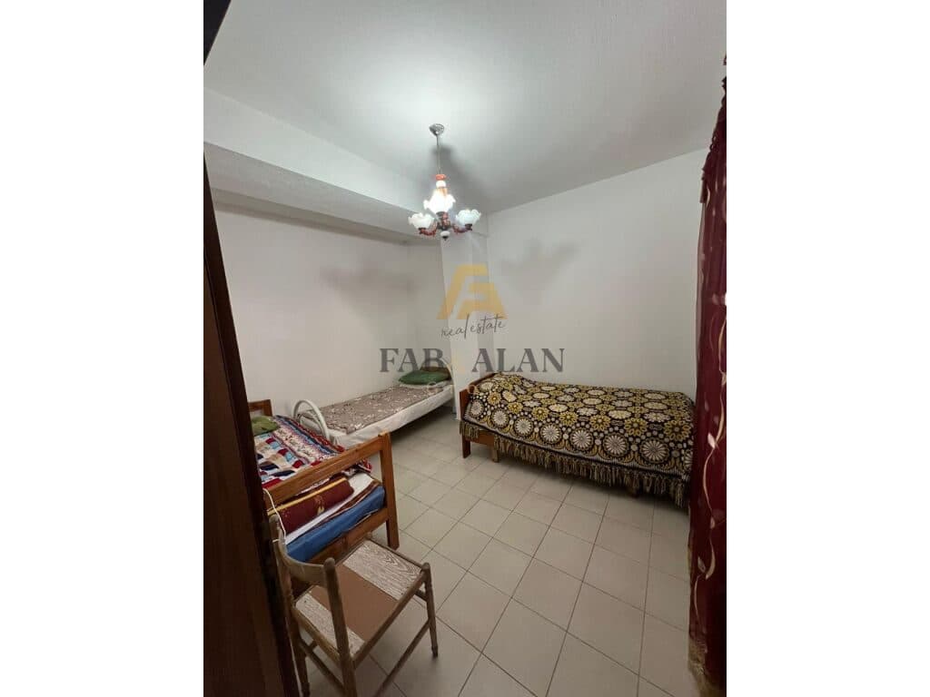 MBRAPA SPITALIT AMERIKAN 2 APARTAMENT 1+1 PER SHITJE! 3
