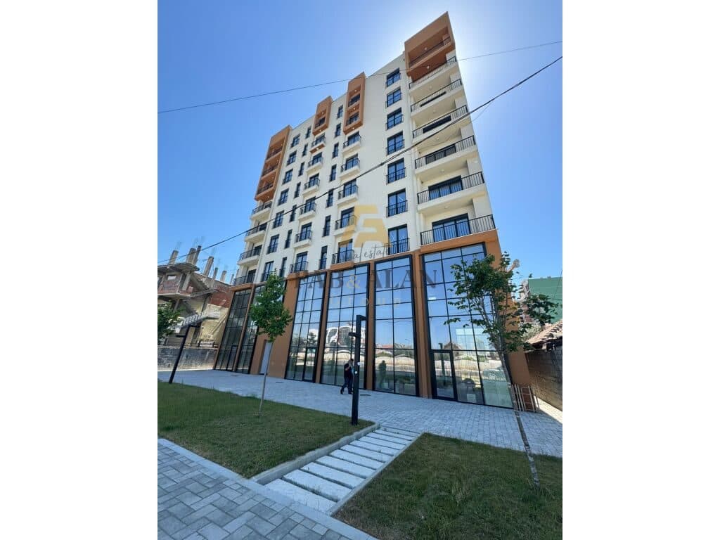 ISH SHESHI SHQIPONJA APARTAMENT 2+1 PER SHITJE!