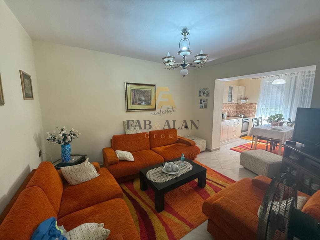 TEK OXHAKU APARTAMENT 3+1+BALLKON PER SHITJE!