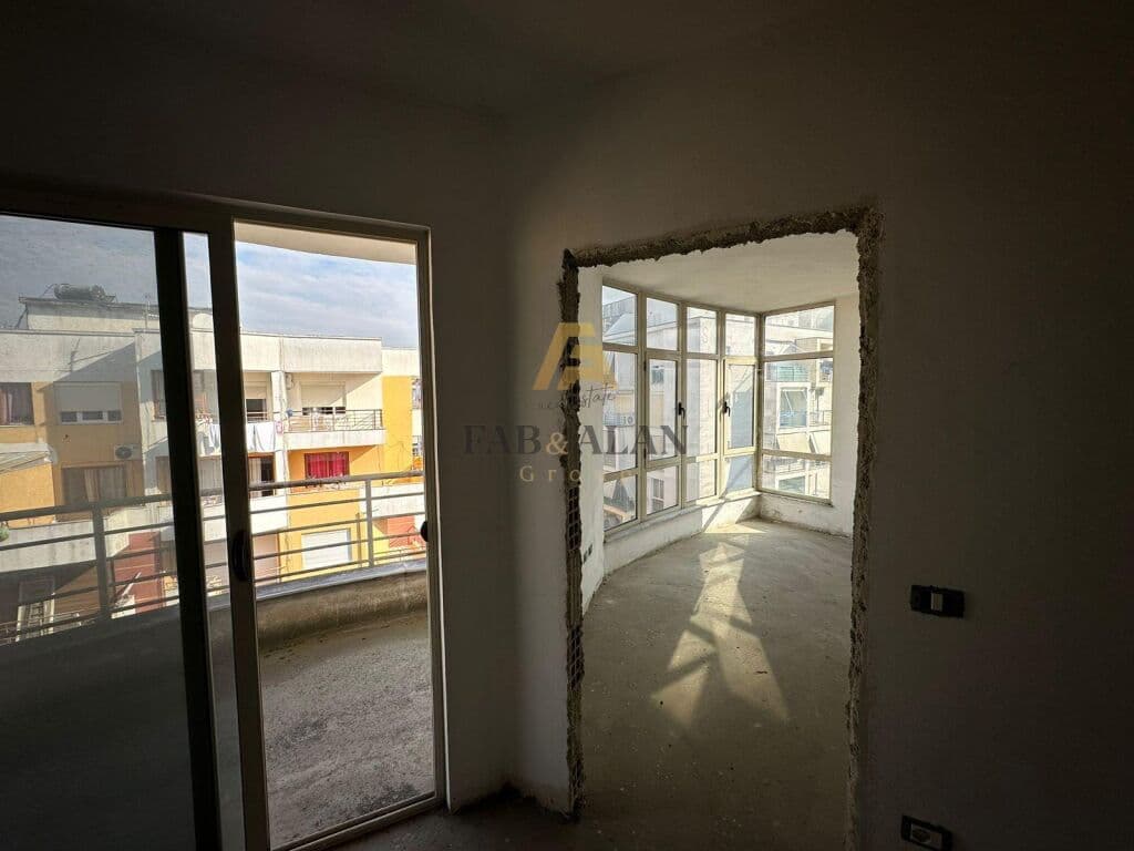 APARTAMENT 2+1+2 PER SHITJE YZBERISHT!