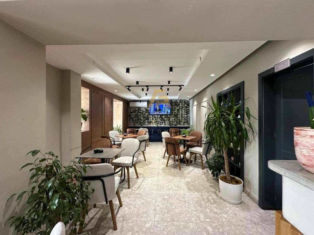 LOKAL+APARTAMENT 1+1 PER SHITJE RRUGE E DIBRES!