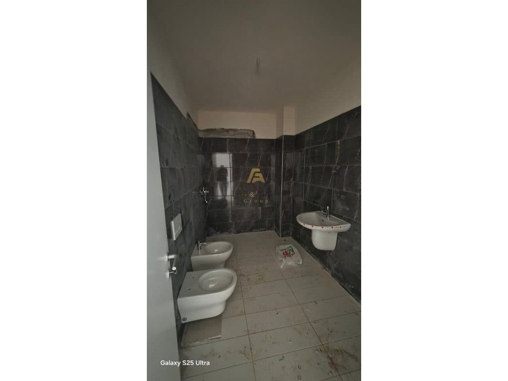 🏡 SHITET APARTAMENT 3+1+2 – BLLOKU I TURDIUT, TIRANË 2