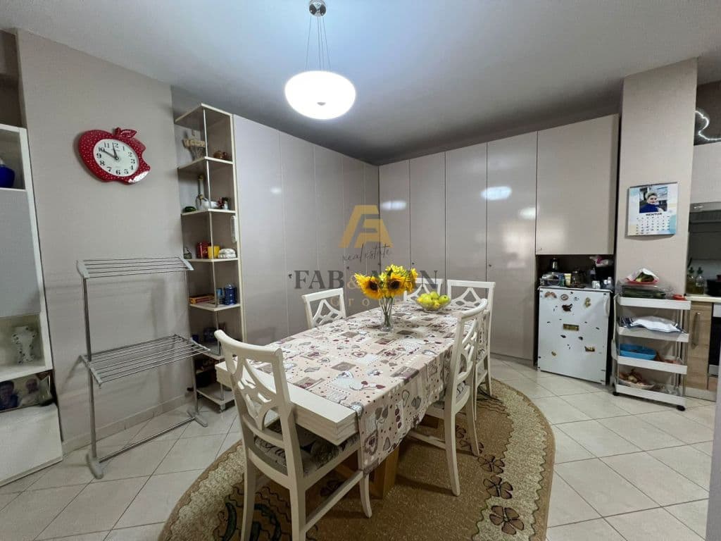 APARTAMENT MODERN 2+1+2 PER SHITJE NE MISTO MAME! 4