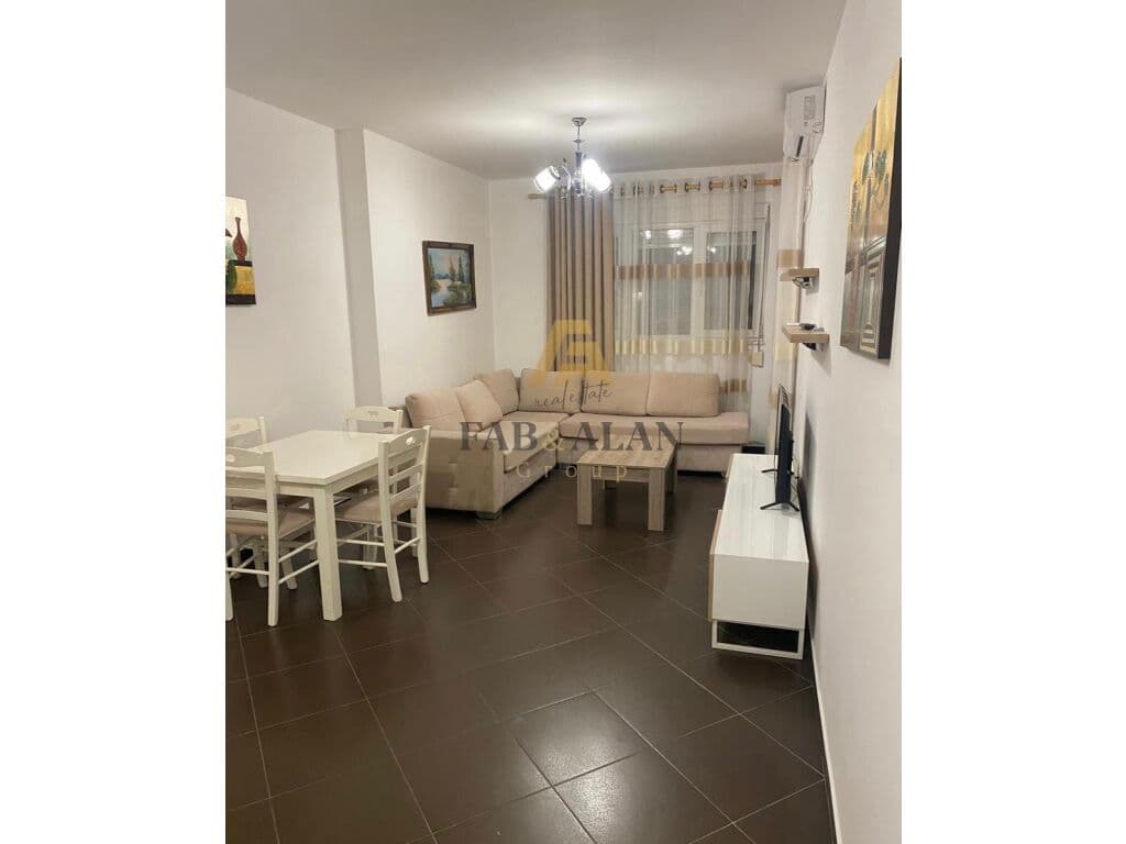 TEK VARRI BAMIT,SUPER APARTAMENT 1+1 ME QERA