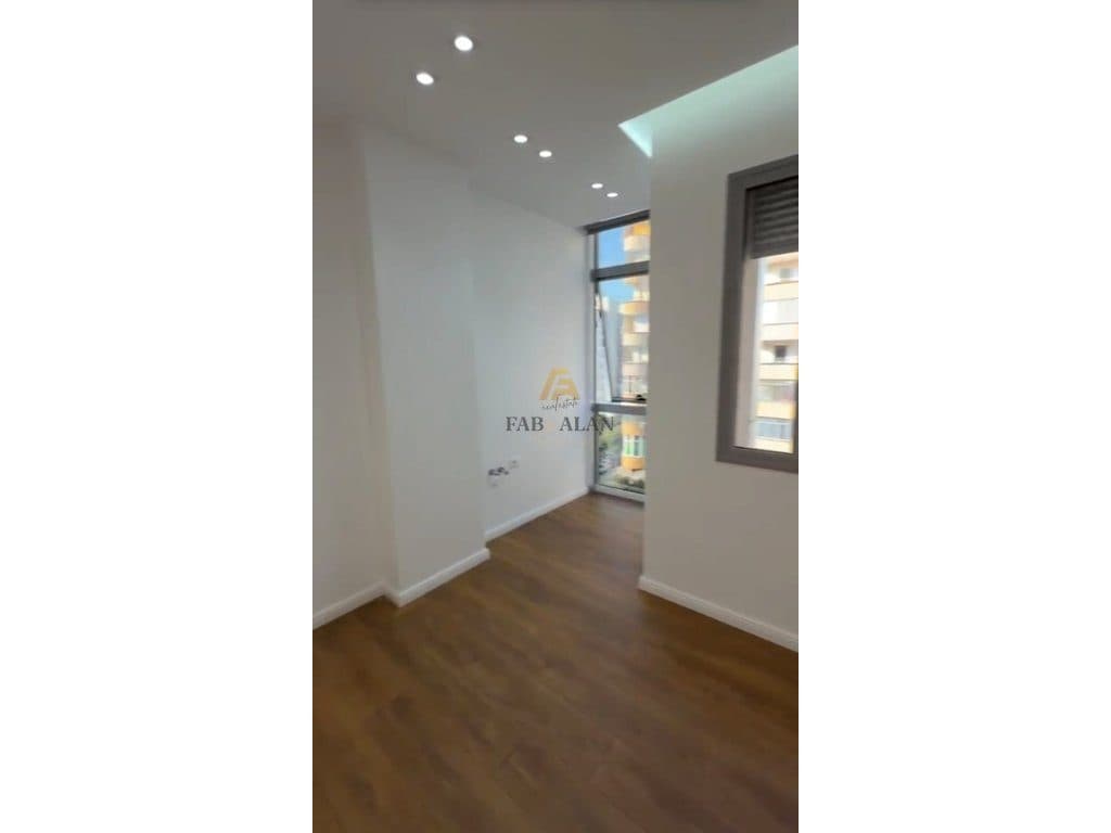 Apartament 1+1 Për Shitje në 21 Dhjetori, Tiranë - 165,000.00€ | 61 m² 2