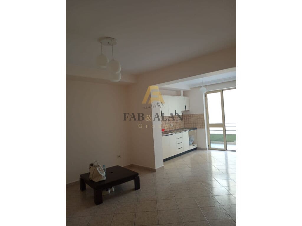 TE MYSLYM SHYRI APARTAMENT 1+1 PER QERA ! 3