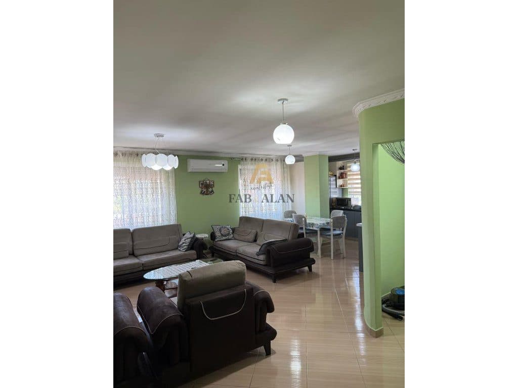 NE LAPRAKE APARTAMENT 2+1+2 PER SHITJE!