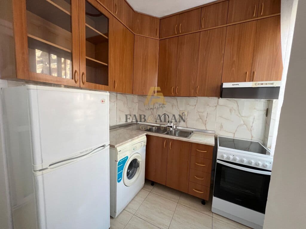 TEK KOMUNA E PARISIT APARTAMENT 1+1 PER QERA! 4