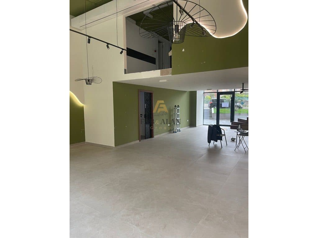 Duplex me Qera në Xhamlliku, Tiranë - 1800€ | 130 m² 2