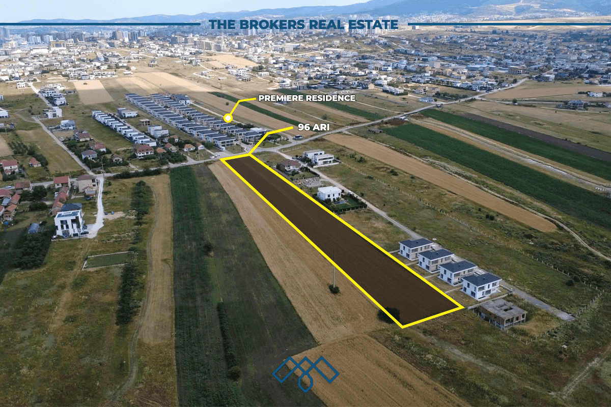 Truall në shitje 96 Ari – Çagllavicë – përballë lagjes Premiere Residence.