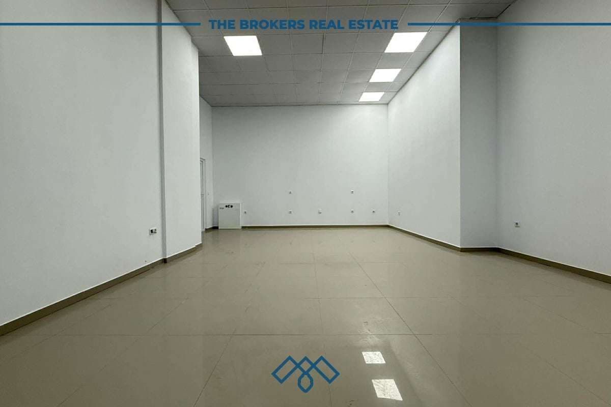 Lokal me qira/ shitje 54m2 – mbrapa Rrugës B. 4