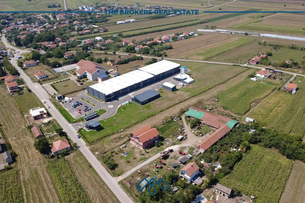 Truall në shitje 20 Ari , me leje ndërtimi – afër Marigona Residence. 3