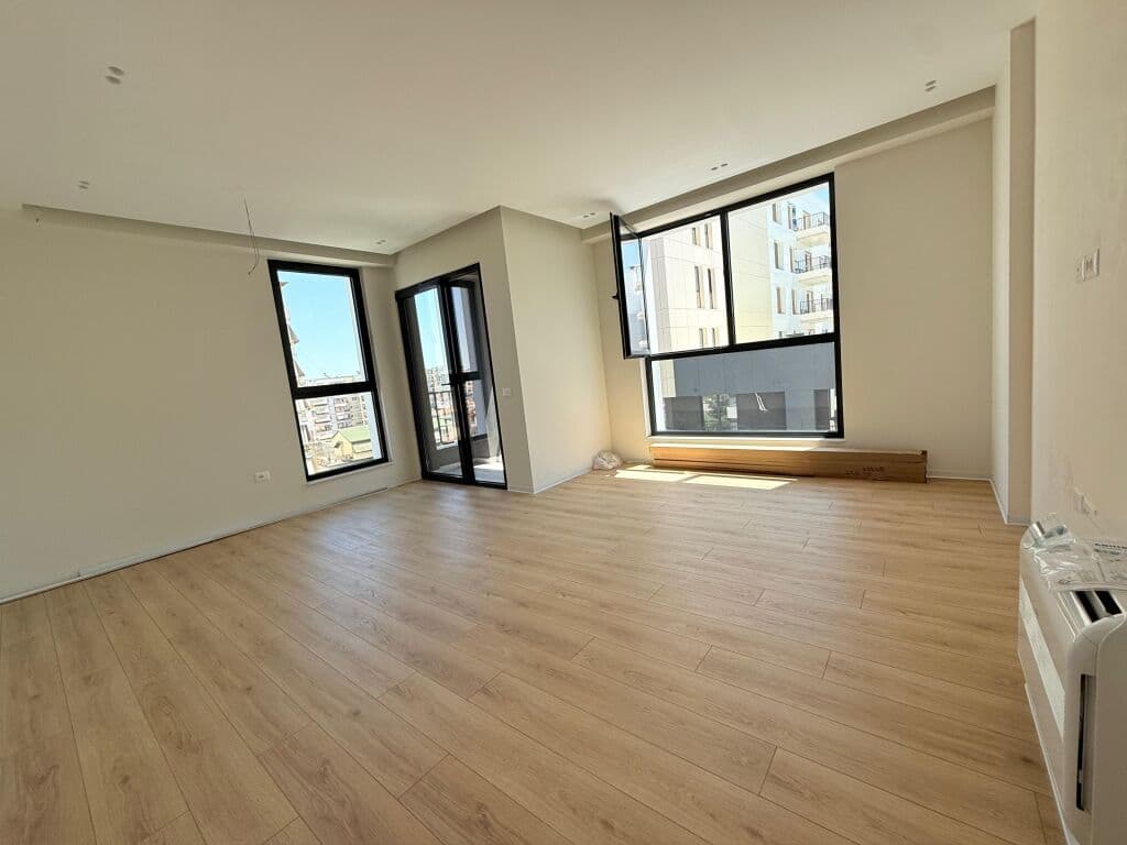 🏡 APARTAMENT 2+1 + VEND PARKIMI PËR SHITJE 🚗 📍 Rruga Jordan Misja, pranë SPAK