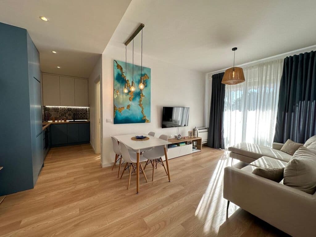 🏡 APARTAMENT 2+1 PËR SHITJE – LURA 3, GJIHANI I LALZIT 🌊✨📜 Me titull pronësie 3