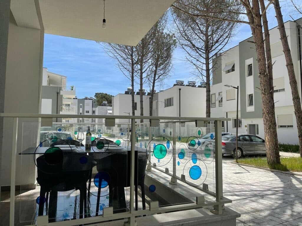 🏡 Apartament 1+1 për Shitje 📍 Perla Residence – Gjiri i Lalzit
