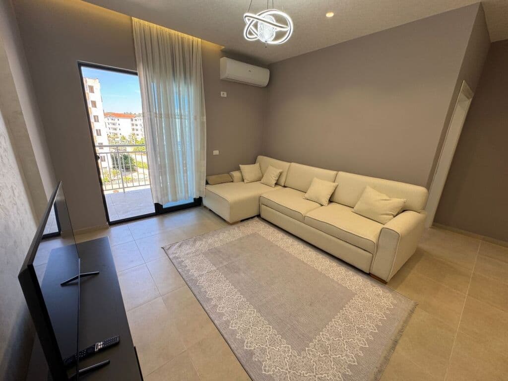 🏡 Apartament 1+1 për Shitje Golem
