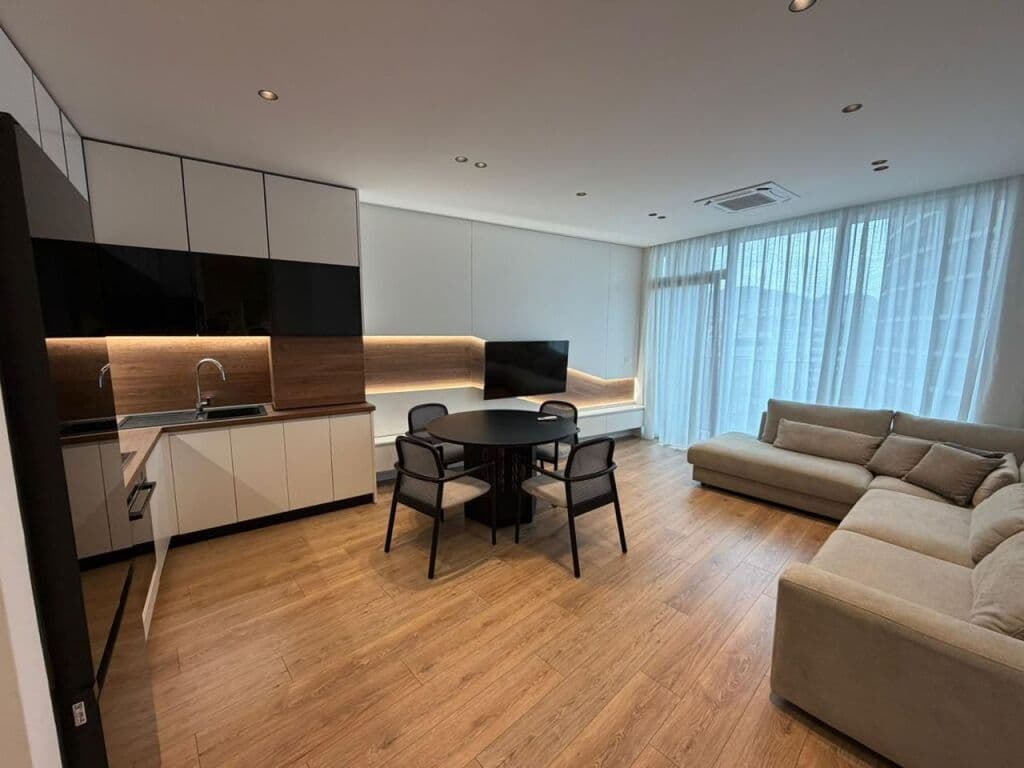 🏡 PËR SHITJE APARTAMENT 1+1 + VEND PARKIMI – REZIDENCA LAKE VIEW 2