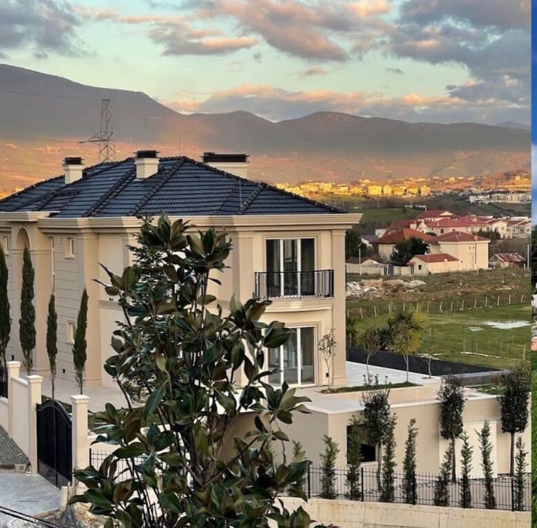 🏡 Vila Unike për Shitje me 2 Pishina – Mjull-Bathore 2