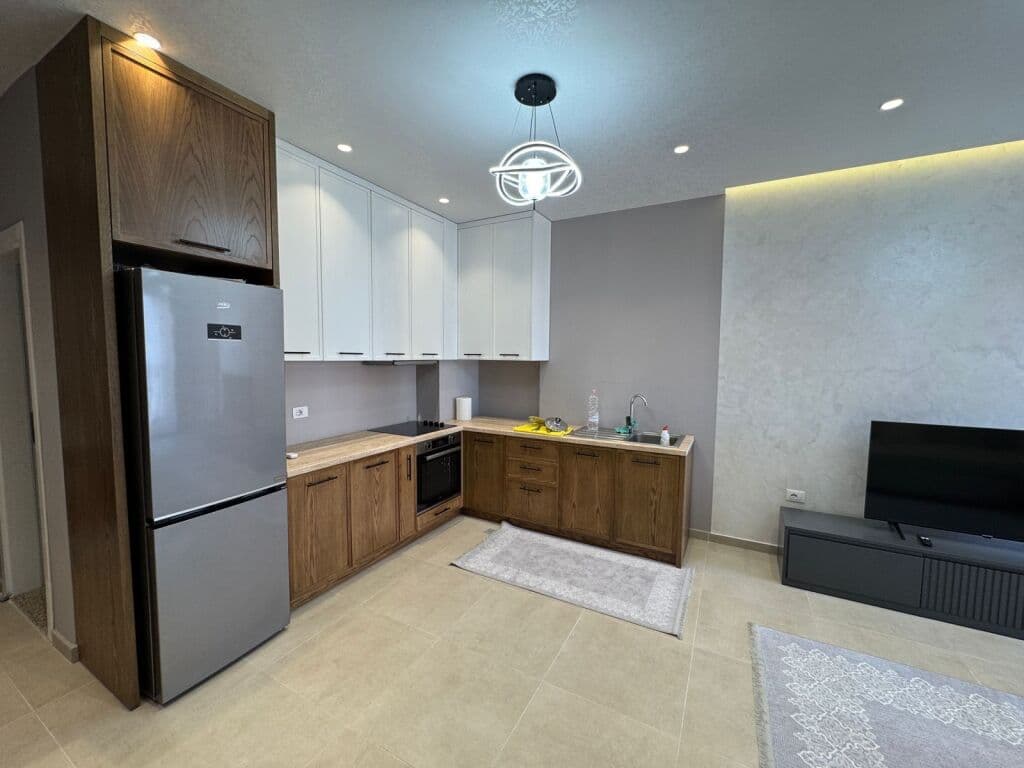 🏡 Apartament 1+1 për Shitje Golem 4