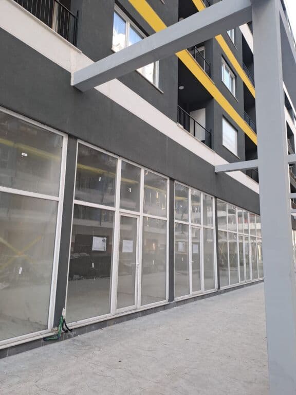 🏢 NJËSIA E SHËRBIMIT PËR SHITJE – UNIVERS CITY