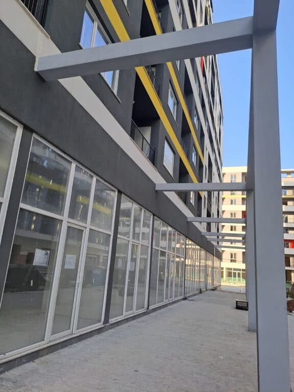 🏢 NJËSIA E SHËRBIMIT PËR SHITJE – UNIVERS CITY