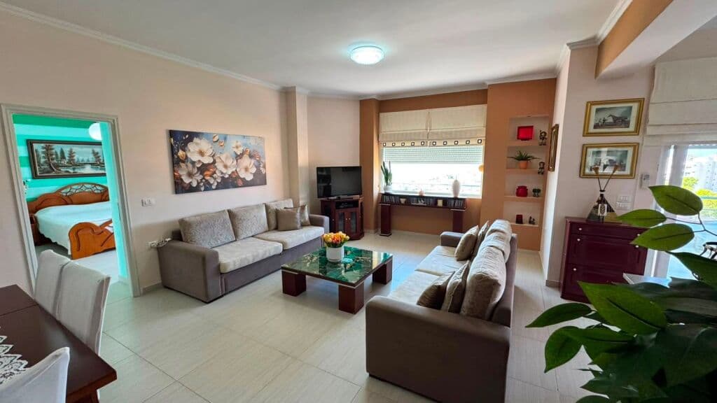 🏡 APARTAMENT 2+1 PËR SHITJE – SARANDË 🌊