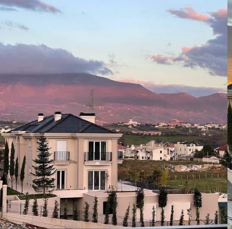 🏡 Vila Unike për Shitje me 2 Pishina – Mjull-Bathore 3